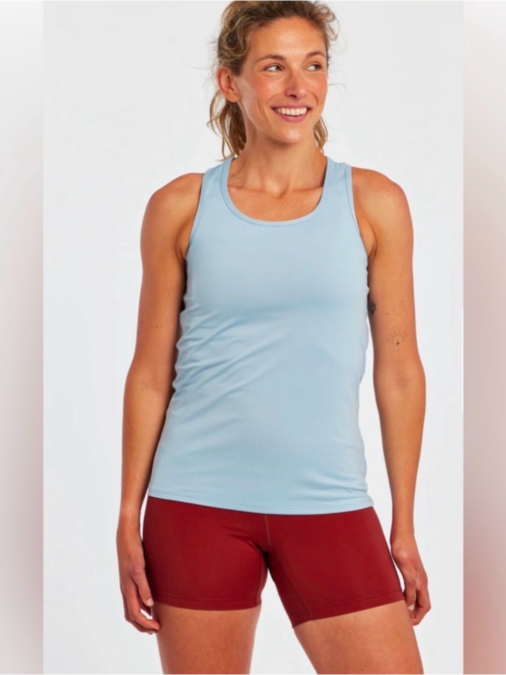 oiselle Deep Blue Racerback Essential Tank Size 8